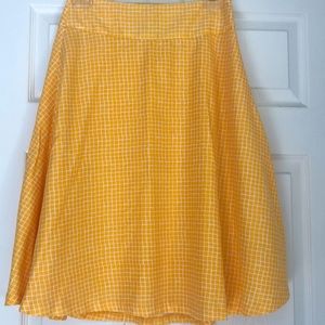 Yellow skirt, size 2